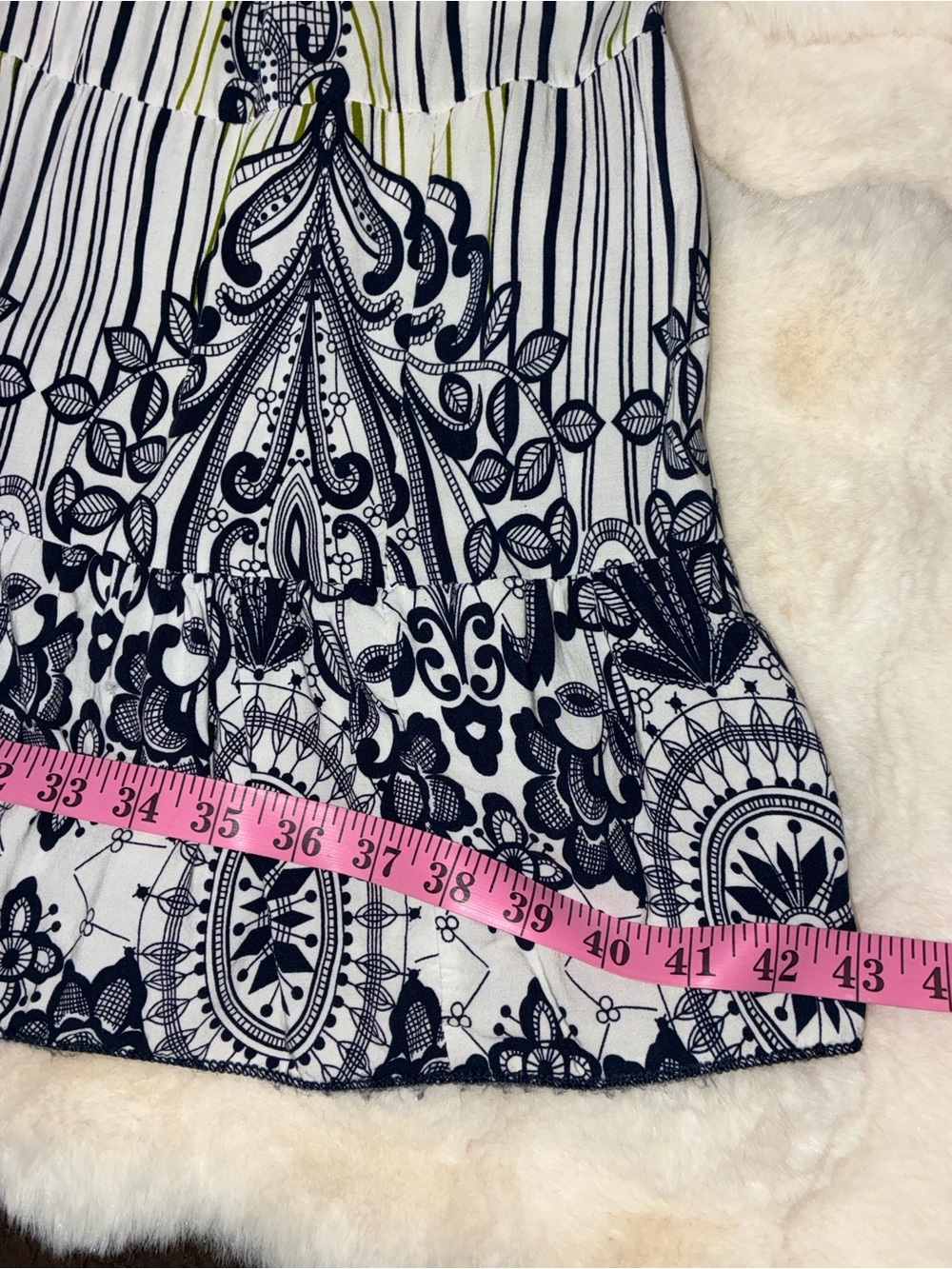 JULIA S Sleeveless Tiered Maxi Dress in Black &White patterned w subtle green - Picture 7 of 16
